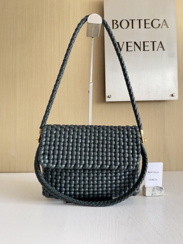 Bottega Veneta bag authentic quality 2025