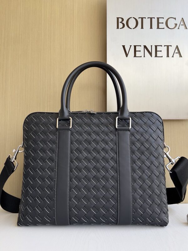 Bottega Veneta bag authentic quality 2025