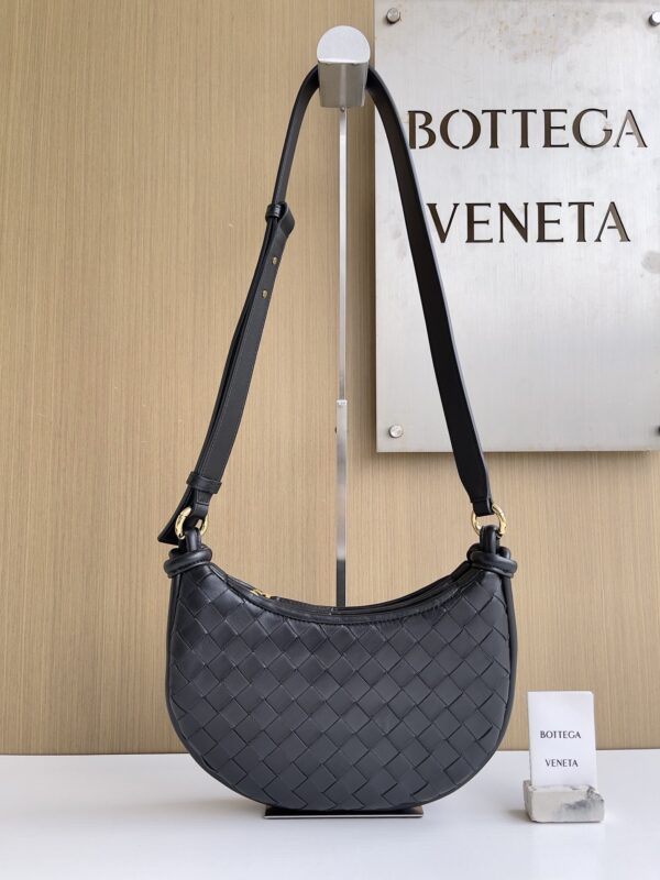 Bottega Veneta bag authentic quality 2025