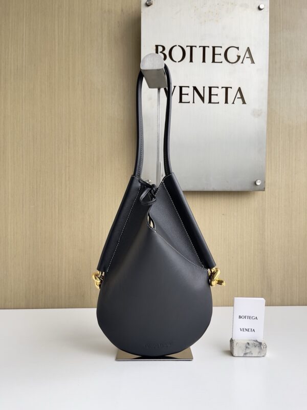 Bottega Veneta bag authentic quality 2025