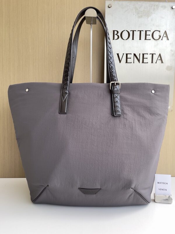 Bottega Veneta bag authentic quality 2025
