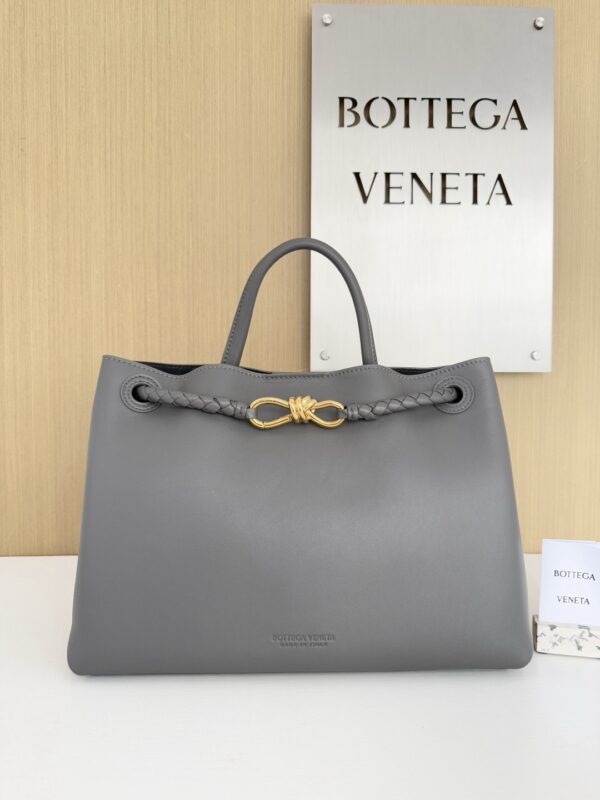 Bottega Veneta bag authentic quality 2025