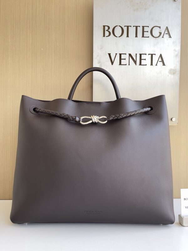 Bottega Veneta bag authentic quality 2025