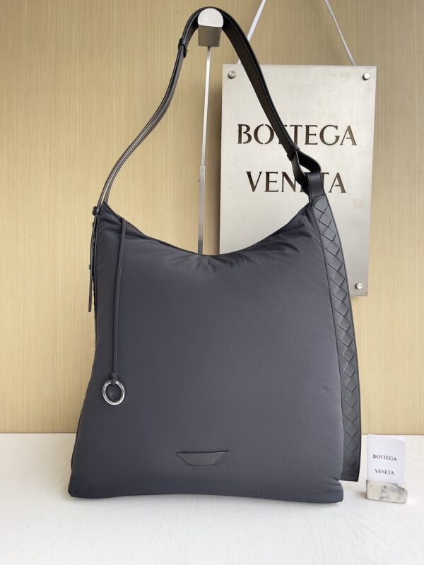 Bottega Veneta bag authentic quality 2025