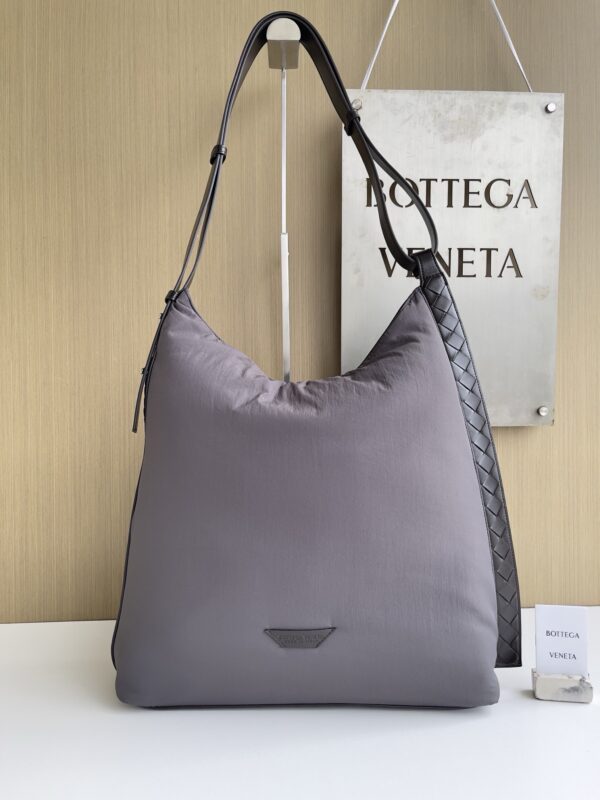 Bottega Veneta bag authentic quality 2025