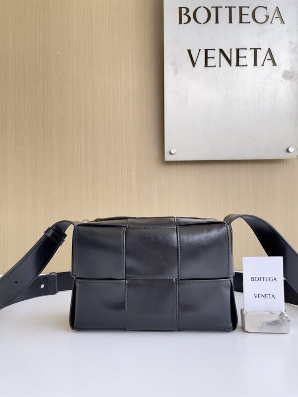 Bottega Veneta bag authentic quality 2025