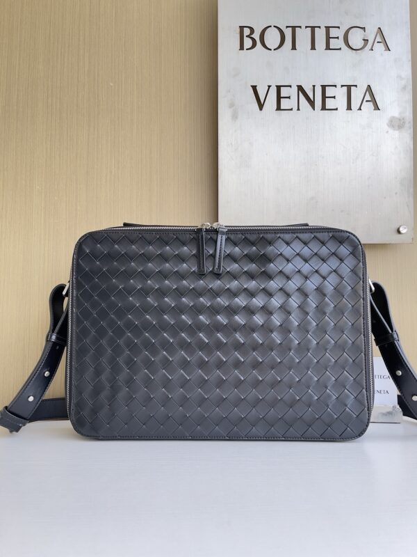 Bottega Veneta bag authentic quality 2025