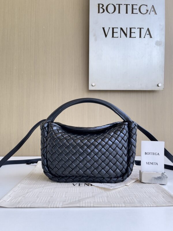 Bottega Veneta bag authentic quality 2025