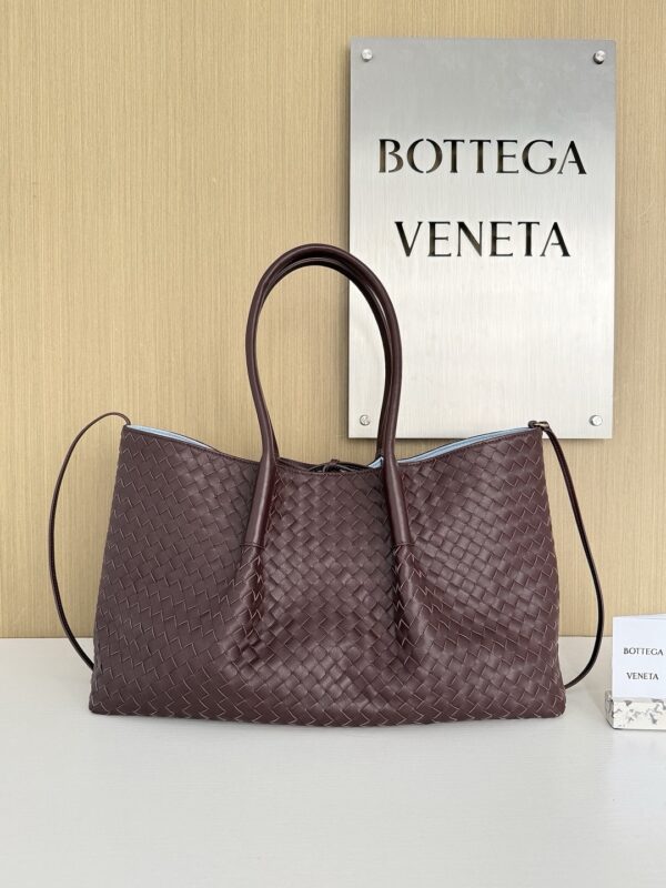 Bottega Veneta bag authentic quality 2025