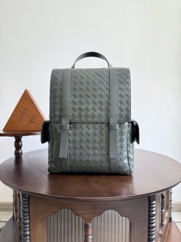 Bottega Veneta bag authentic quality 2025