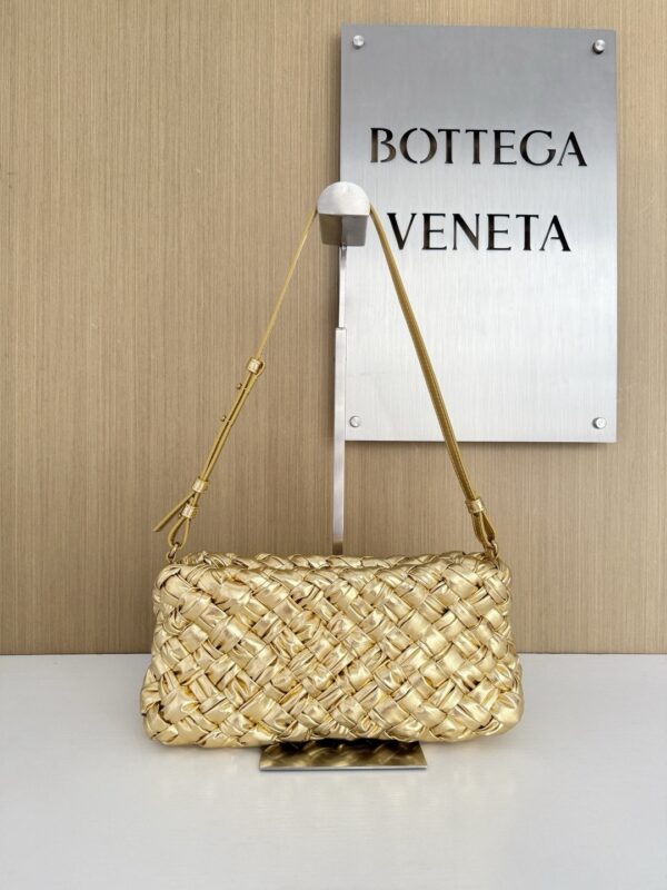 Bottega Veneta bag authentic quality 2025