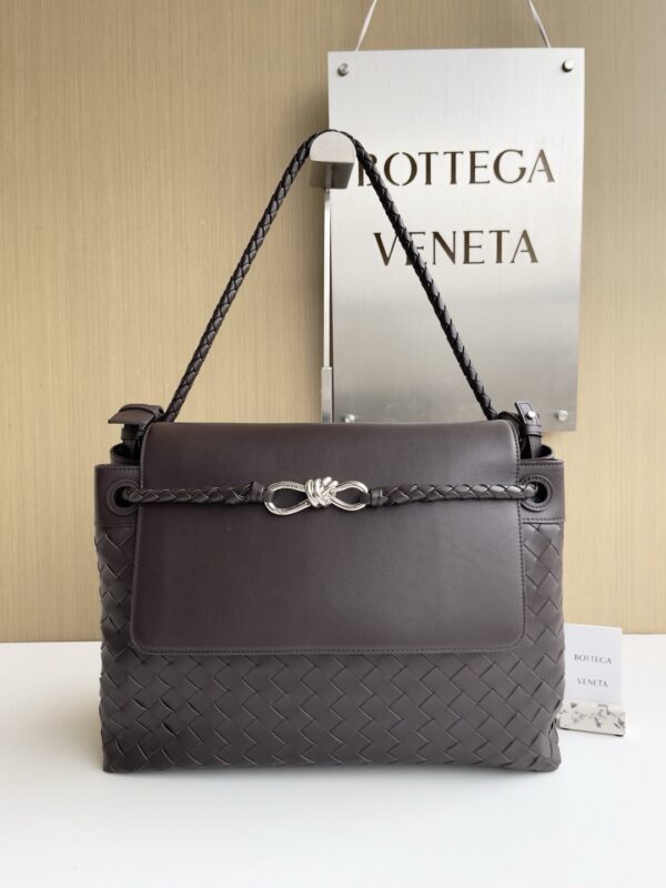 Bottega Veneta bag authentic quality 2025
