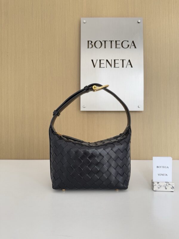 Bottega Veneta bag authentic quality 2025