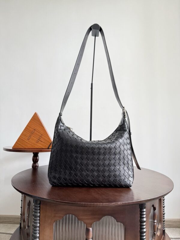 Bottega Veneta bag authentic quality 2025