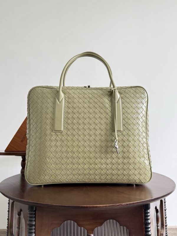 Bottega Veneta bag authentic quality 2025