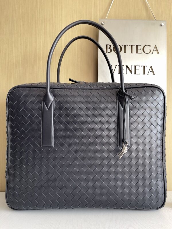 Bottega Veneta bag authentic quality 2025