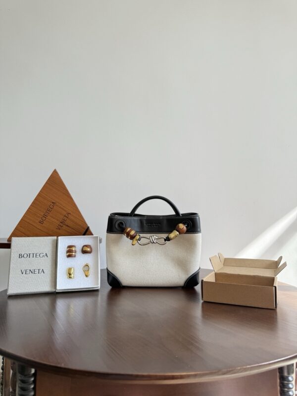 Bottega Veneta bag authentic quality 2025