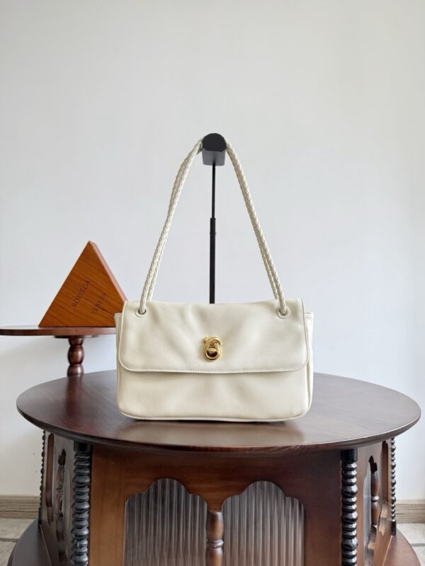 Bottega Veneta bag authentic quality 2025