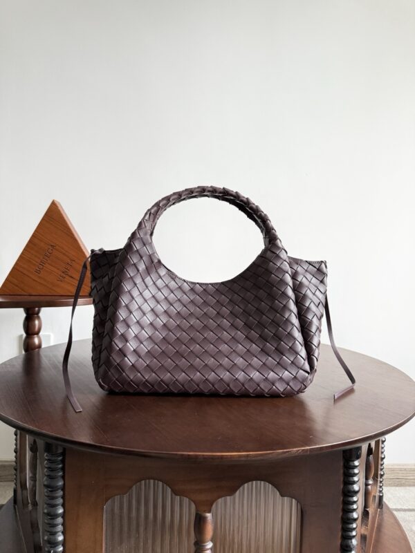 Bottega Veneta bag authentic quality 2025