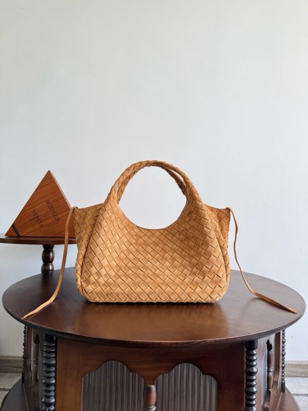 Bottega Veneta bag authentic quality 2025