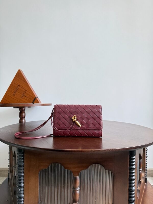 Bottega Veneta bag authentic quality 2025