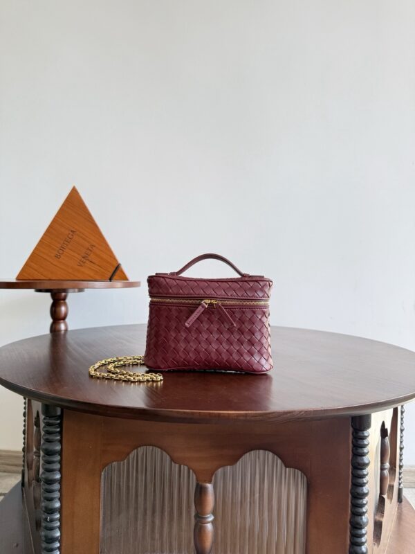 Bottega Veneta bag authentic quality 2025