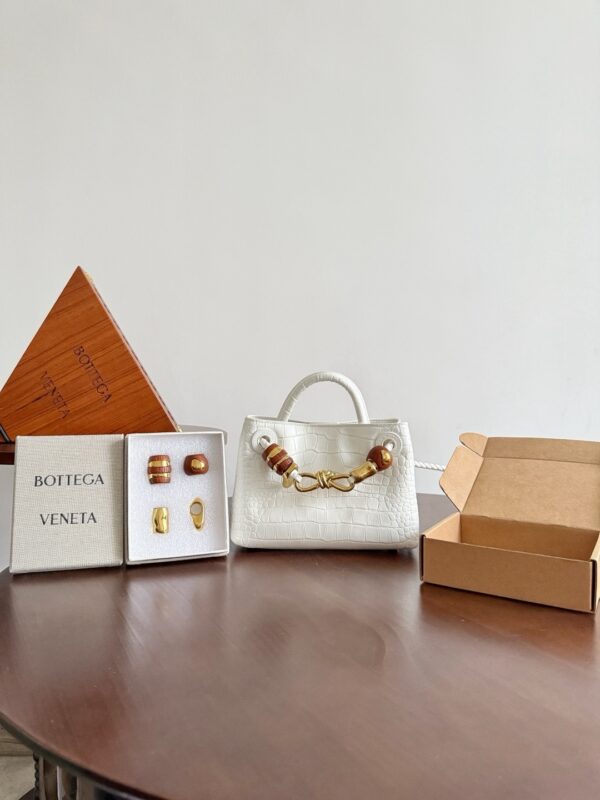 Bottega Veneta bag authentic quality 2025