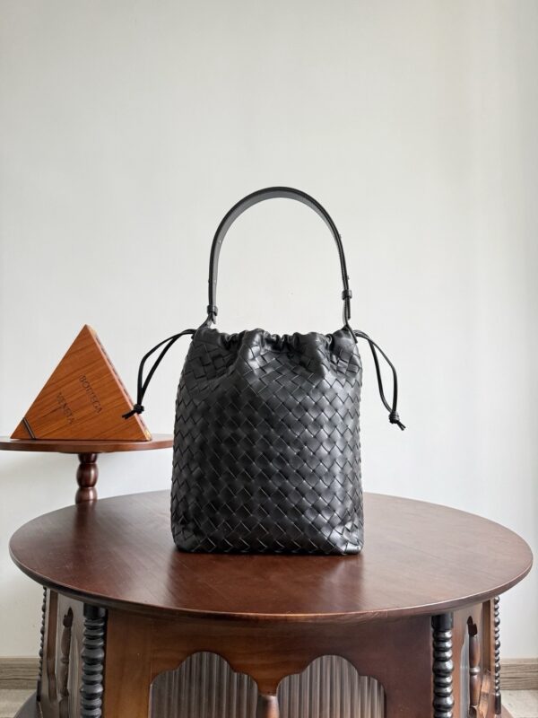 Bottega Veneta bag authentic quality 2025