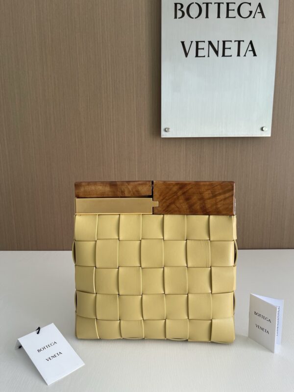 Bottega Veneta bag authentic quality 2025