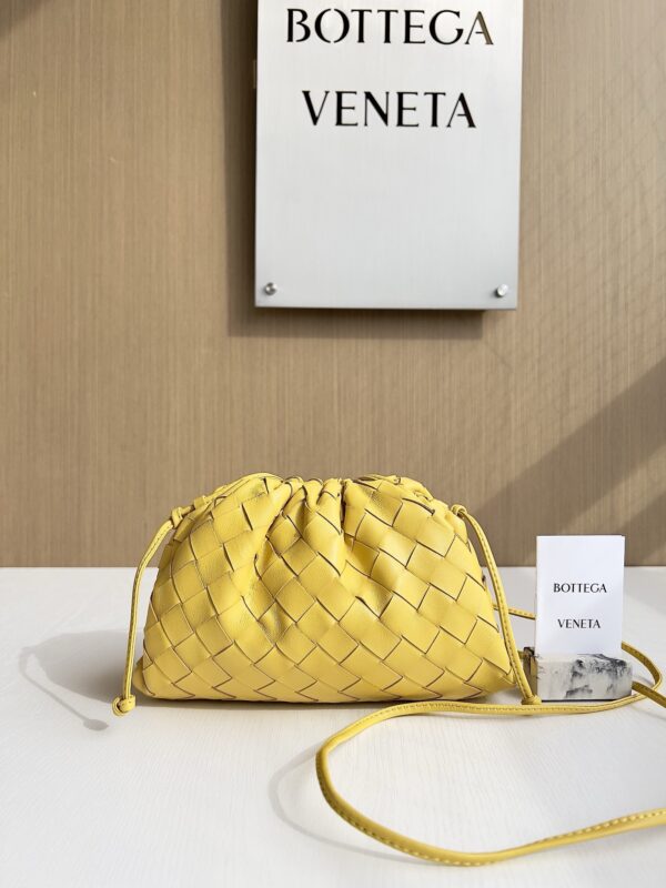 Bottega Veneta bag authentic quality 2025