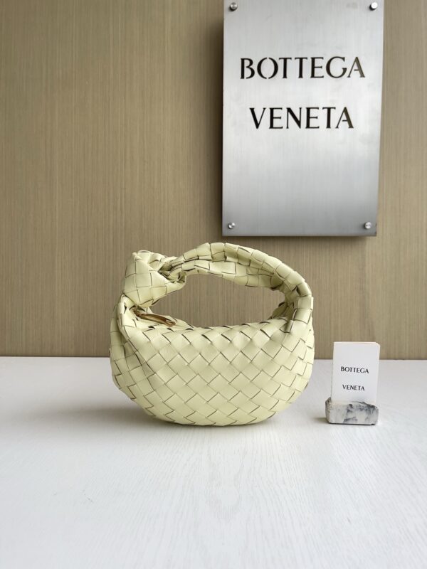 Bottega Veneta bag authentic quality 2025