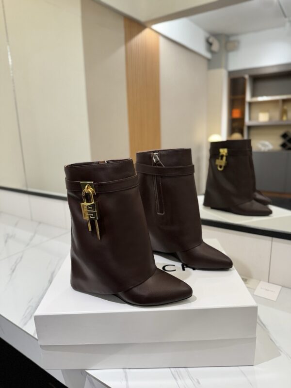 Givenchy shark lock boots authentic quality 2025