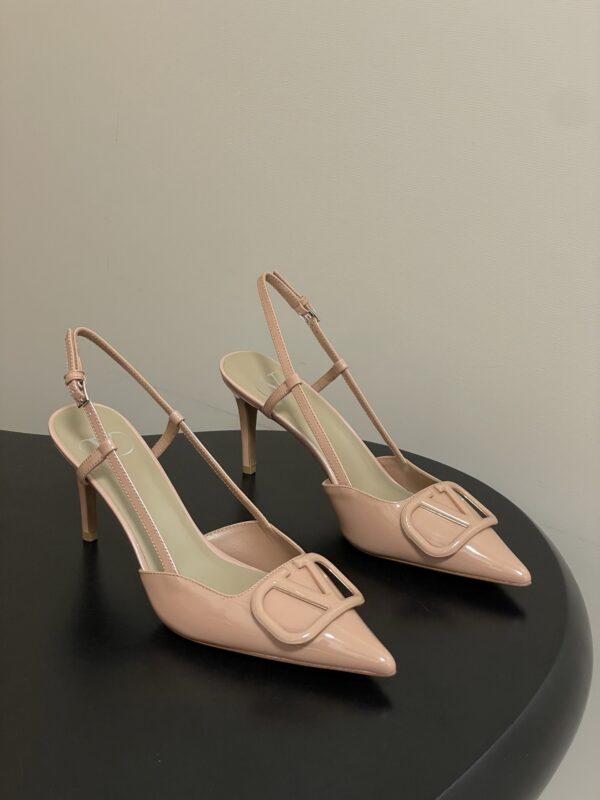 Valentino authentic quality shoes 2025