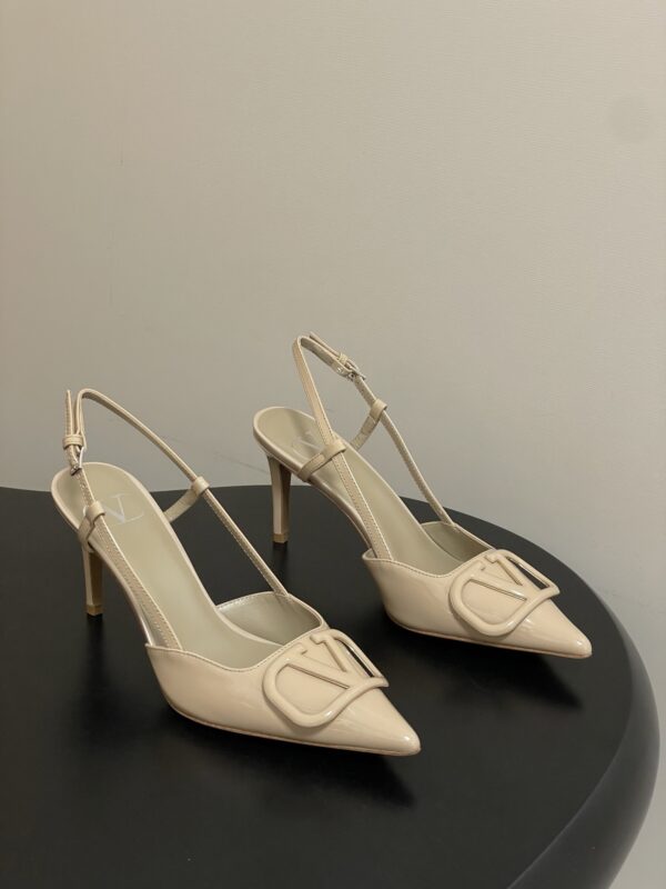 Valentino authentic quality shoes 2025