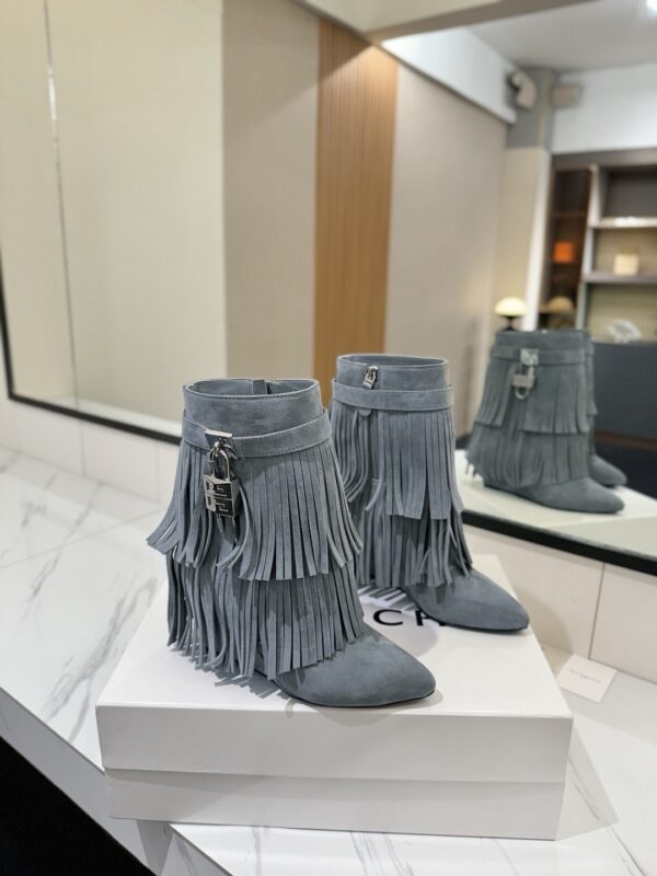 Givenchy shark lock boots authentic quality 2025