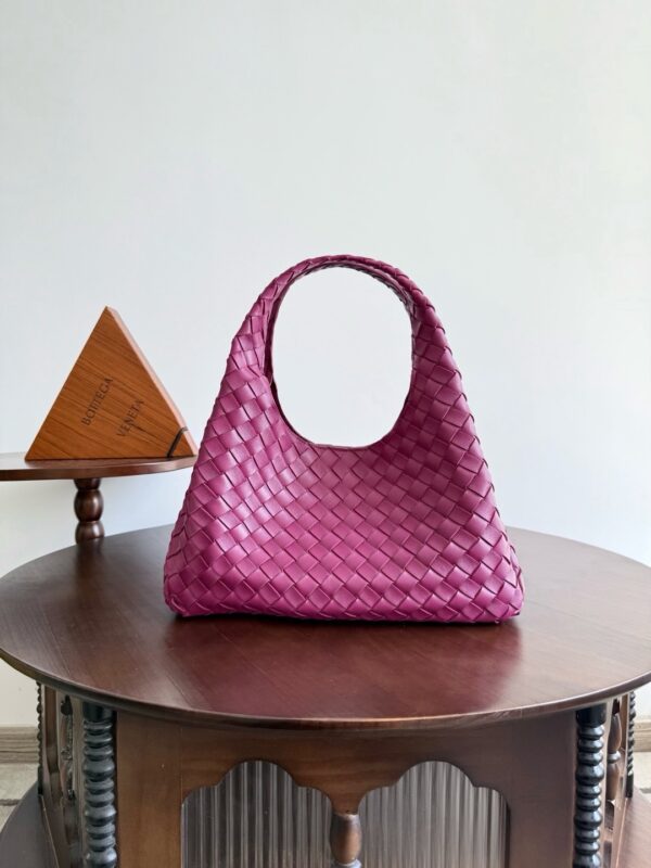 Bottega Veneta bag authentic quality 2025