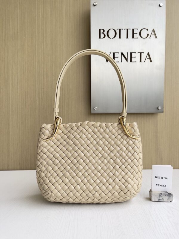 Bottega Veneta bag authentic quality 2025