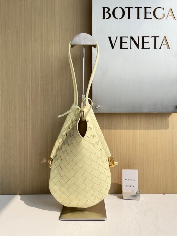 Bottega Veneta bag authentic quality 2025