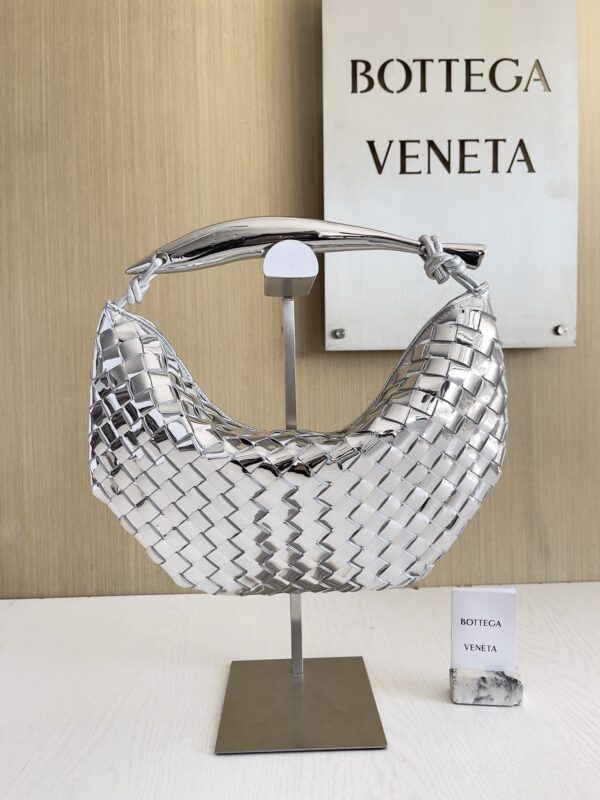 Bottega Veneta bag authentic quality 2025