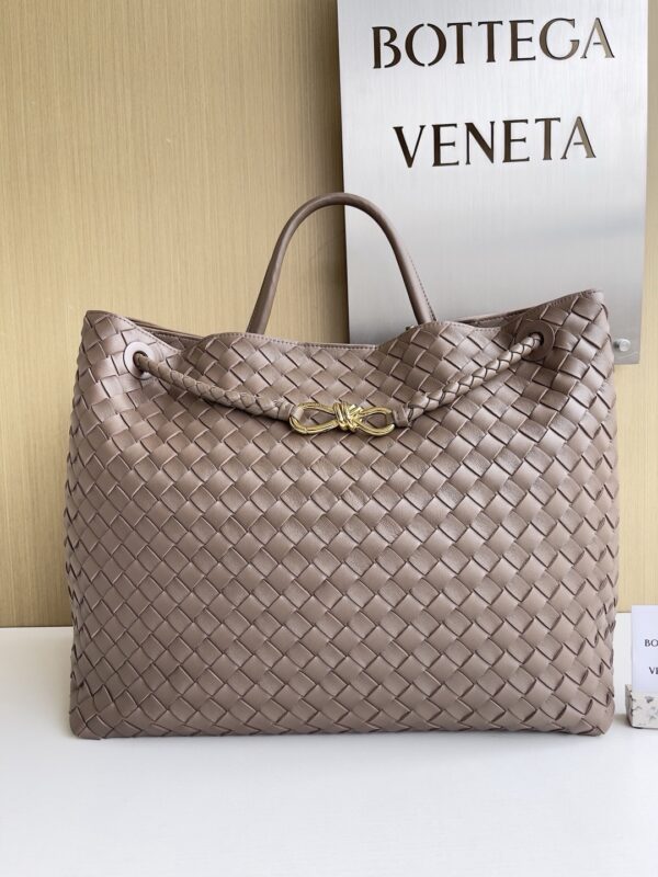 Bottega Veneta bag authentic quality 2025