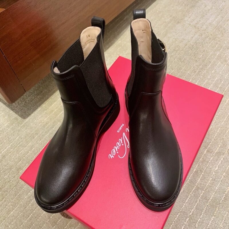 Roger Vivier authentic quality boots 2025