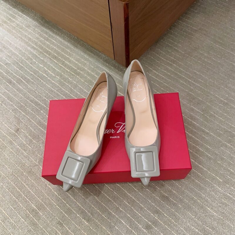 Roger Vivier authentic quality shoes 2025