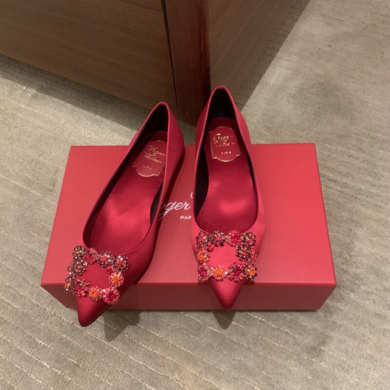 Roger Vivier authentic quality shoes 2025