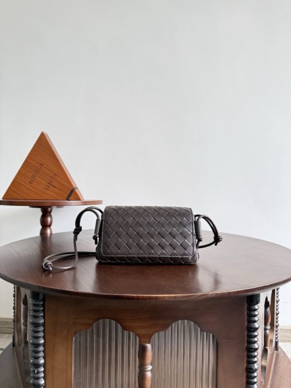 Bottega Veneta bag authentic quality 2025