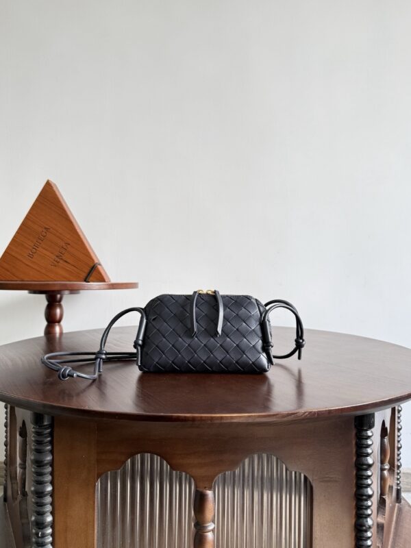 Bottega Veneta bag authentic quality 2025