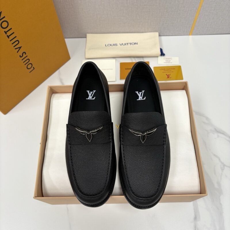 Louis Vuitton men shoes