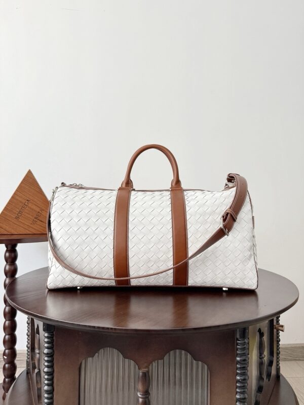 Bottega Veneta bag authentic quality 2025