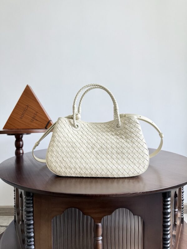 Bottega Veneta bag authentic quality 2025