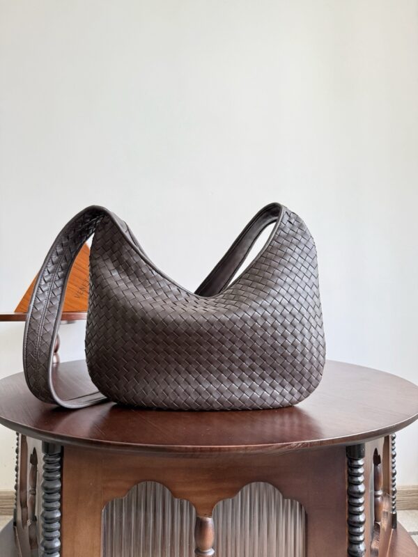Bottega Veneta bag authentic quality 2025