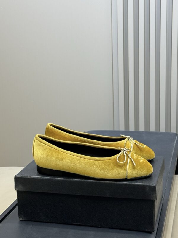 Chanel authentic quality shoes 2025